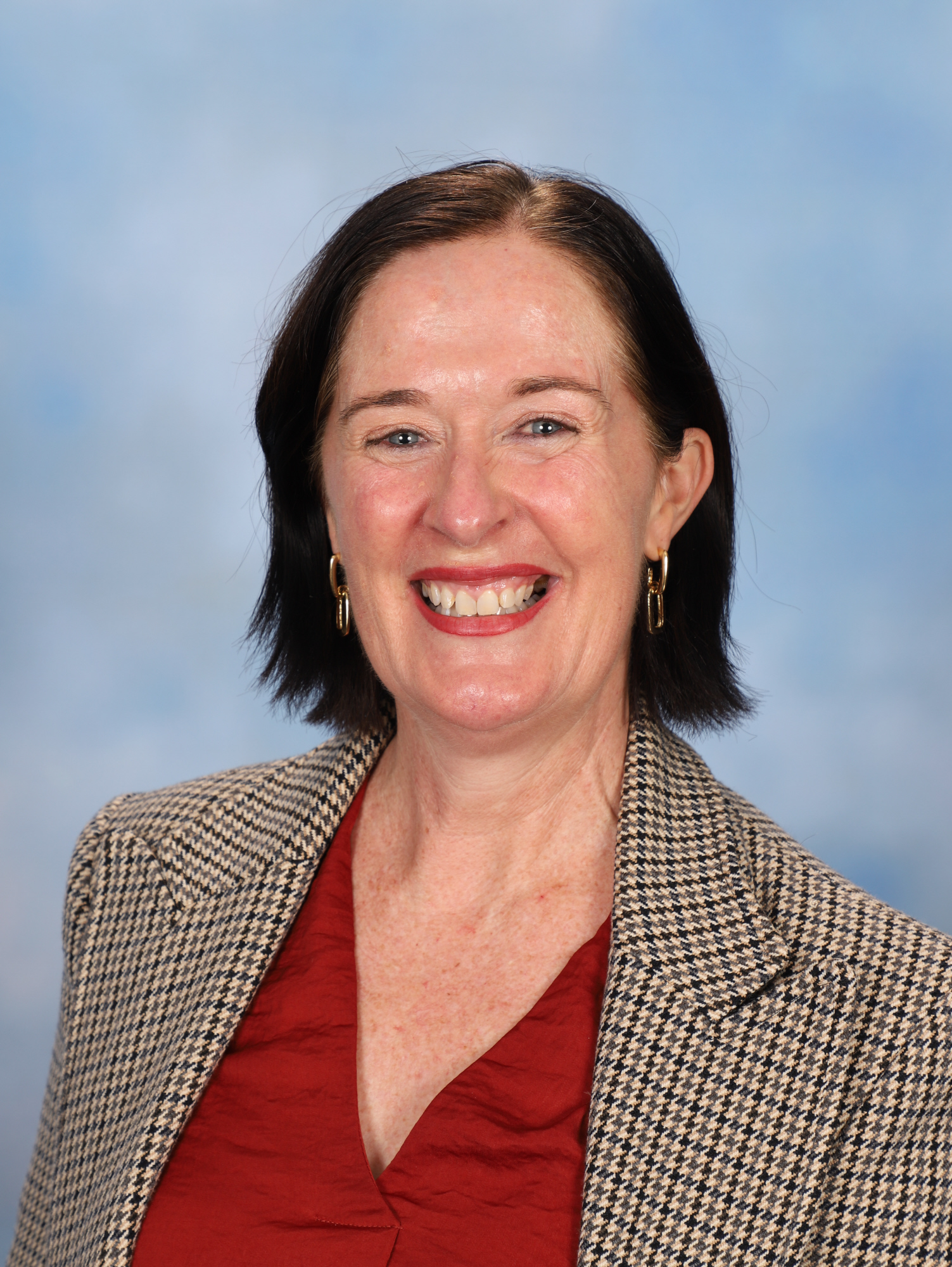 Amanda Calvi Staff Image