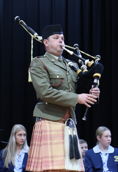 GALLERY: ANZAC COMMEMORATION Gallery Image 14