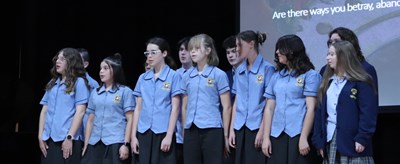 GALLERY: Easter Liturgy Gallery Image 3